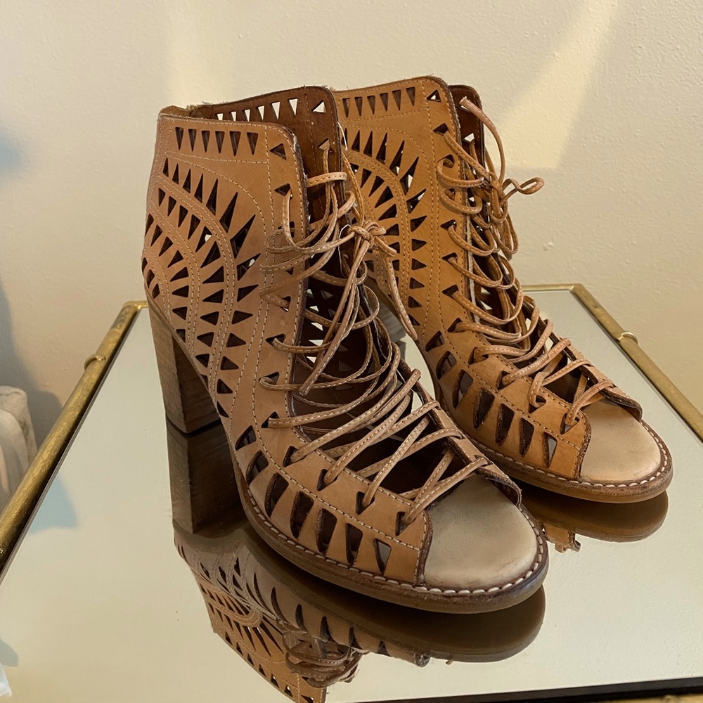 Jeffrey Campbell Heel Lace Up Sandals Tan